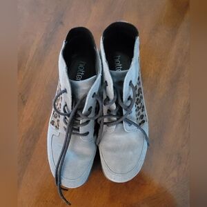 Hotter Raven Leopard Cheetah Print Grey Suede Low Lace Up Ladies Size 8.5